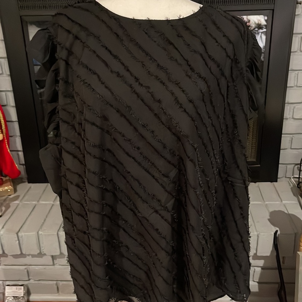 Brand new 3x women’s black dress tank with ruffle cap sleeve